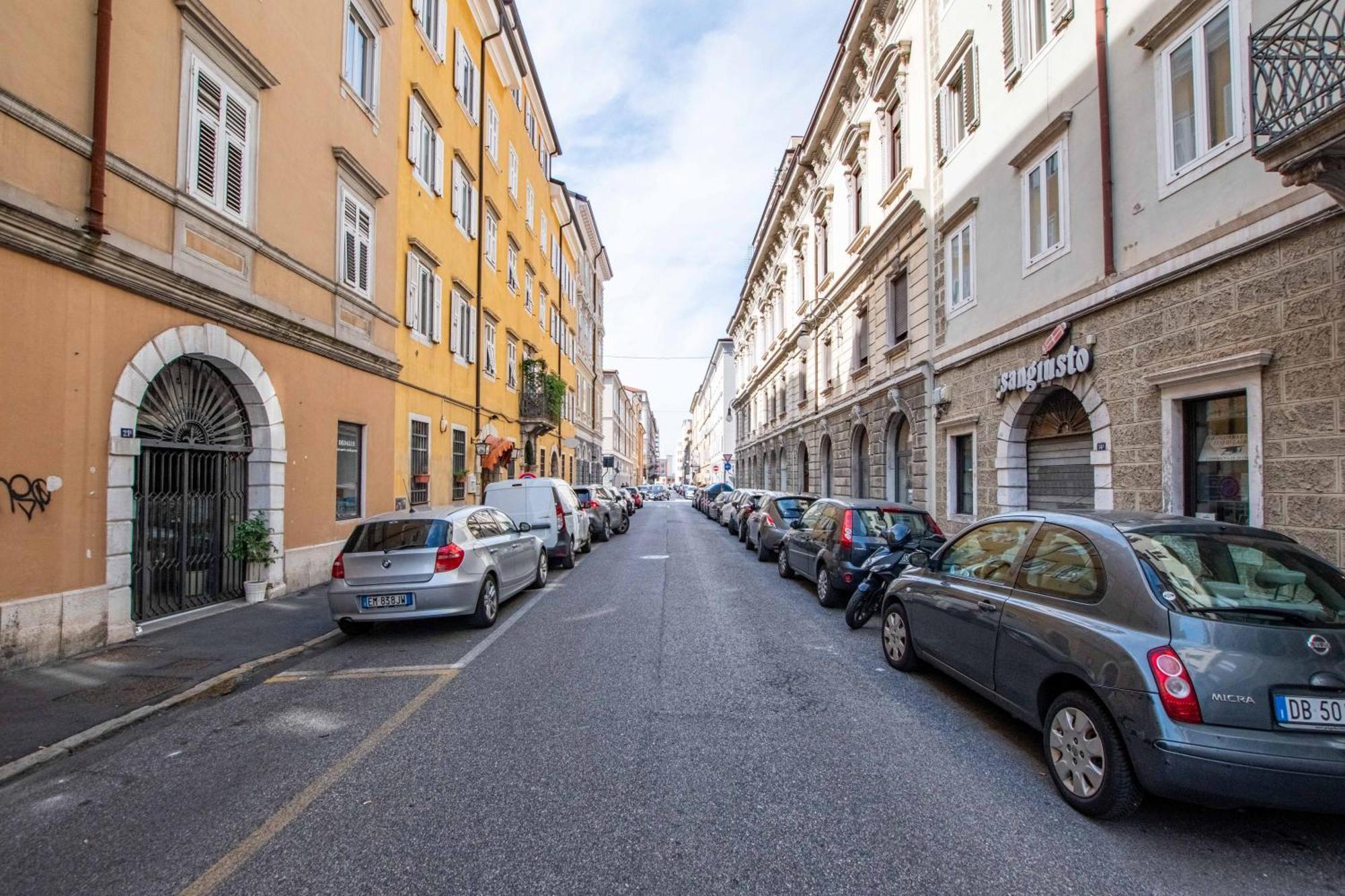 White Tower Guesthouse Trieste Exterior foto